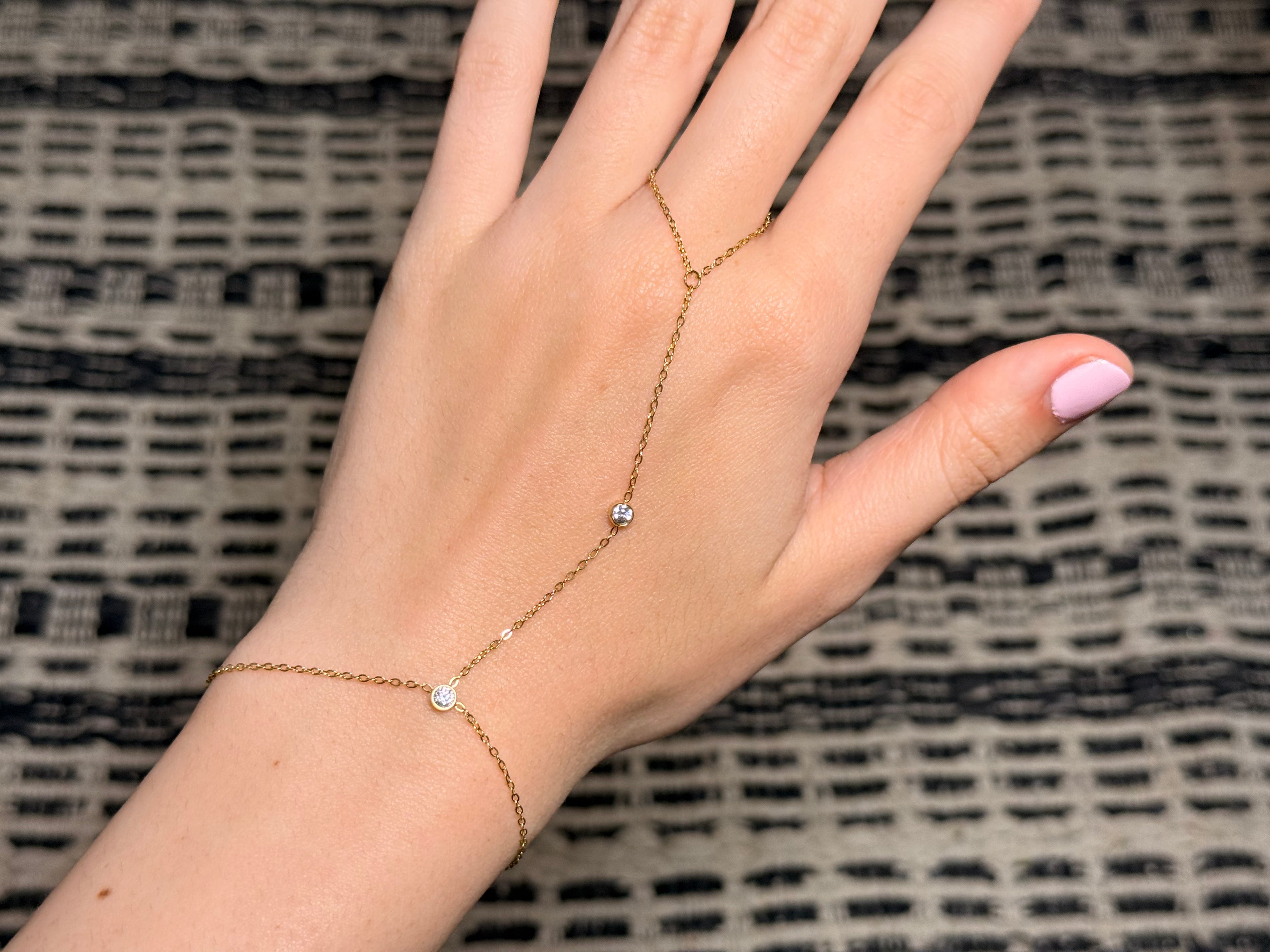 Camryn hand chain